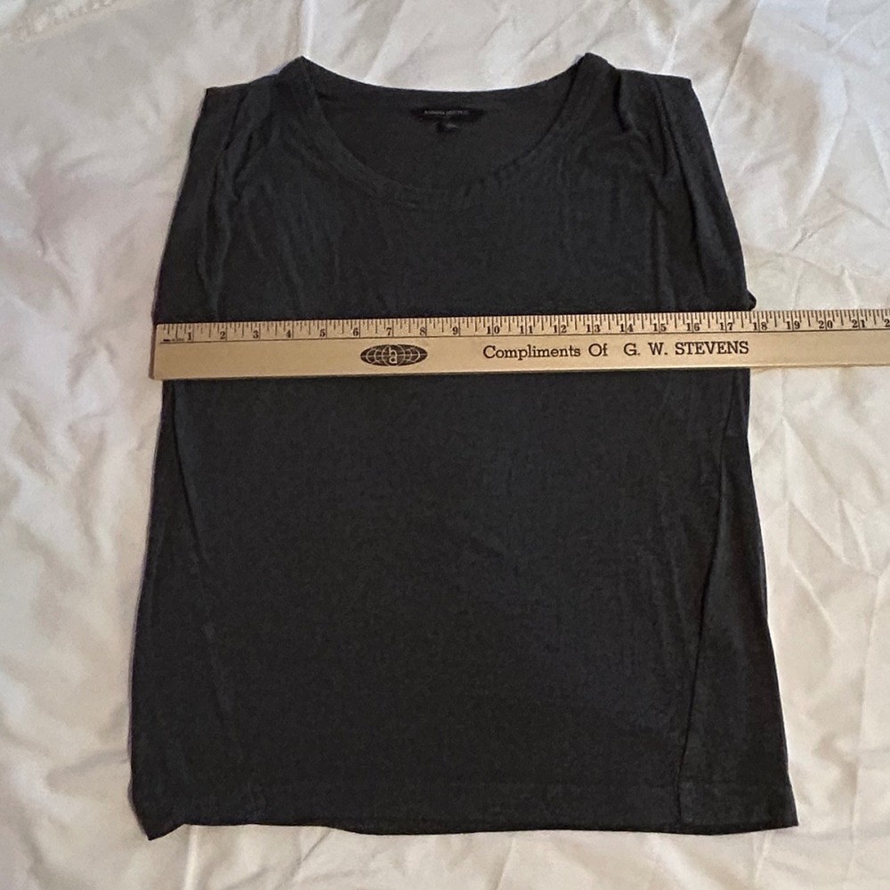 Banana Republic‎ Gray Sleeveless Tank Top XS Pleated Shoulder Casual - Picture 6 of 9